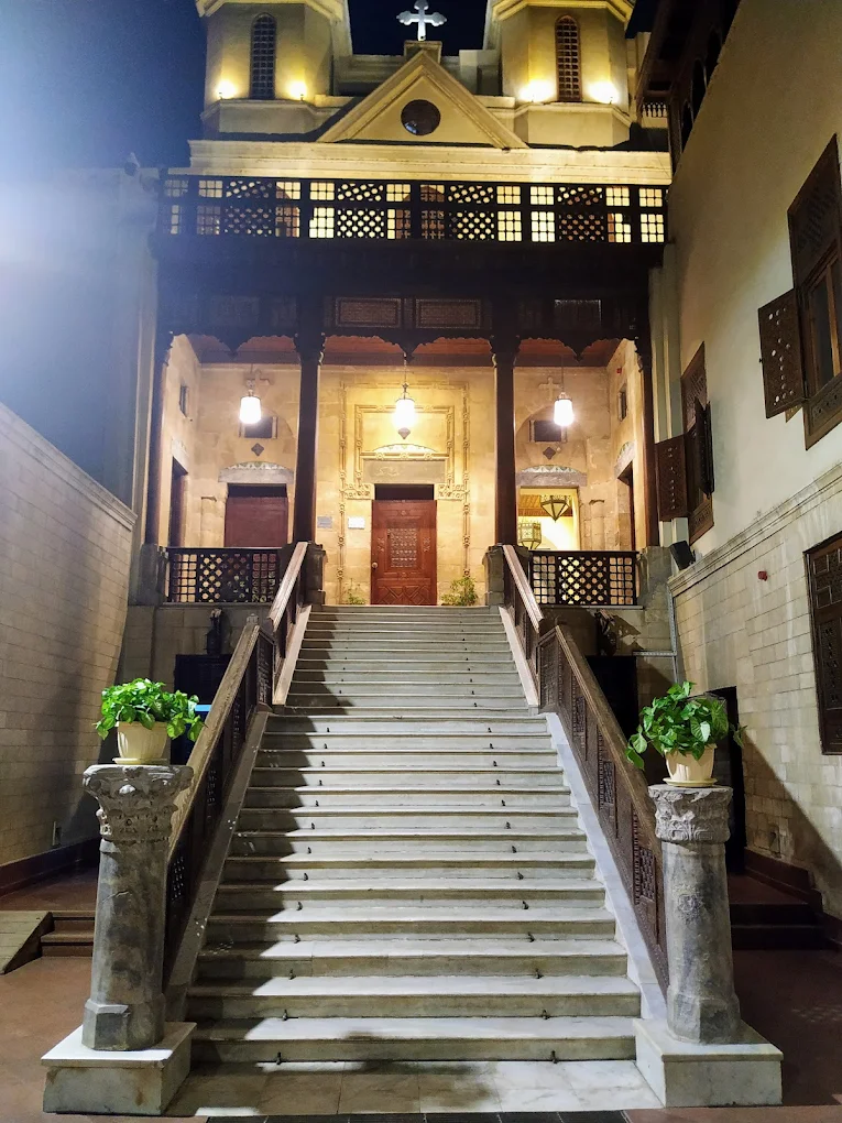 Iglesia Colgante  Barrio Copto y Fortaleza de Babilonia